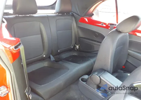 2015 Volkswagen Beetle 1.8T из США, поврежденный, VIN 3VW517AT4FM801313